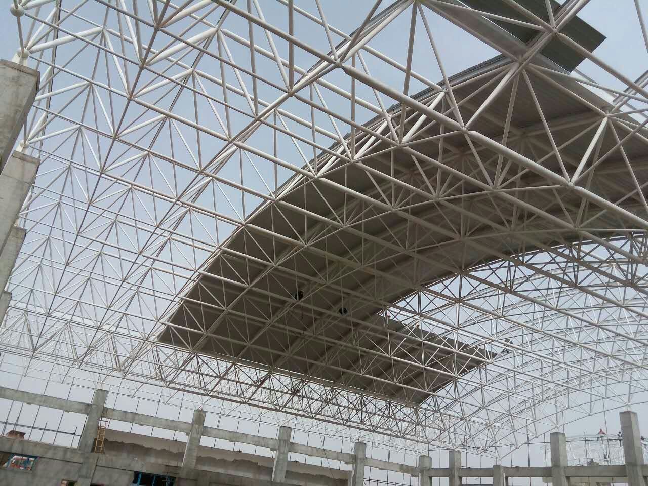 丹江口青岛一汽网架
